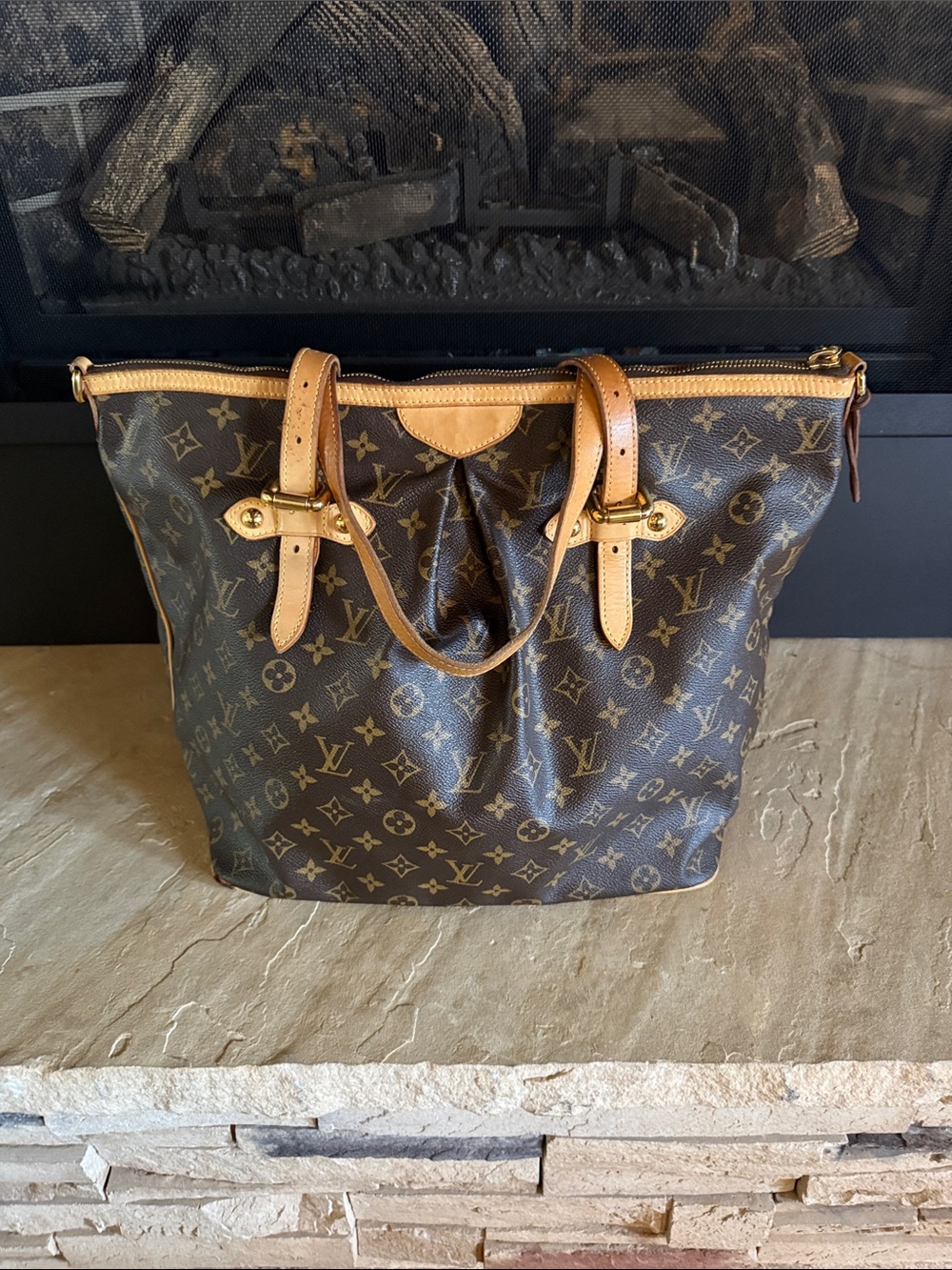 Louis Vuitton Monogram Canvas Tote with Tan Vachetta Trim - Picture 2 of 15